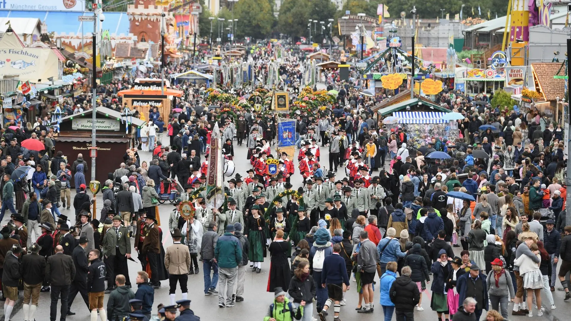 Oktoberfest_Minhen_foto_Reuters-1664446268410.webp