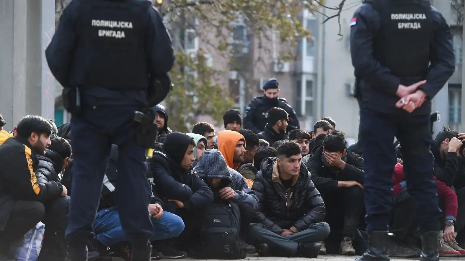 Policija_migranti_privođenje_Horgoš_Foto Tanjug Strahinja Aćimović (3)-1669379355293-1669452365283.webp