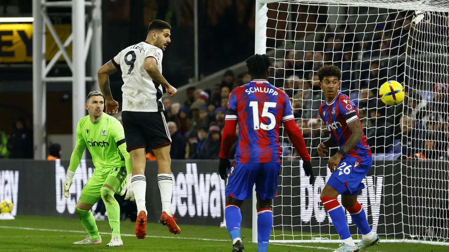 Aleksandar Mitrovic vs Crystal Palace foto Reuters-63a9d7c704608.webp