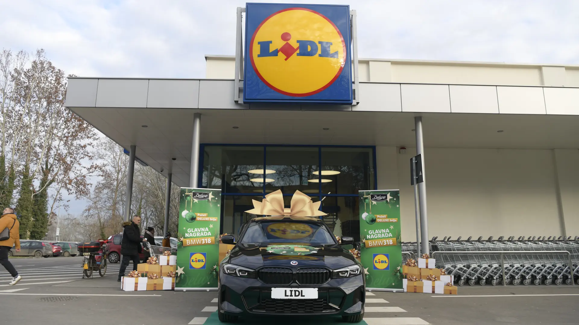 Glavna nagrada Pozeli Deluxe zelju nagradne igre - BMW 318-63ada5bf59e06.webp