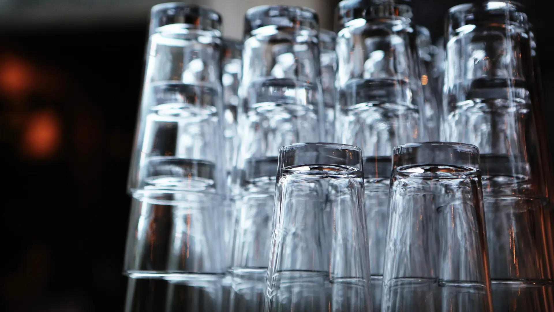 Čaše (2)-63e5f4ee0b50a.webp