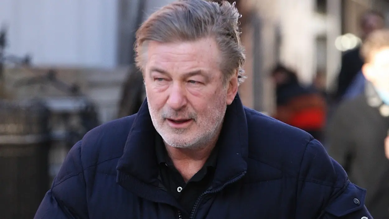 Alec Baldwin (2)-63f895ff1b296.webp