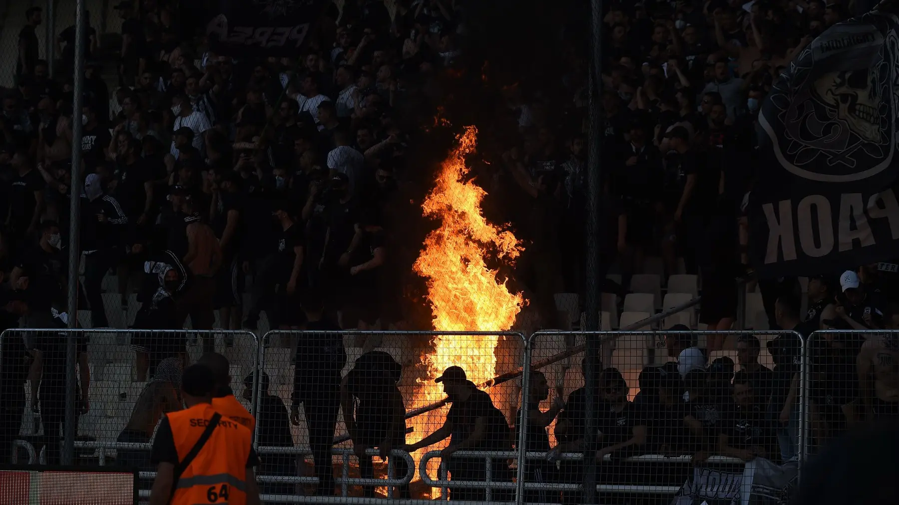 Navijači PAOK-63f73d67943b0.webp