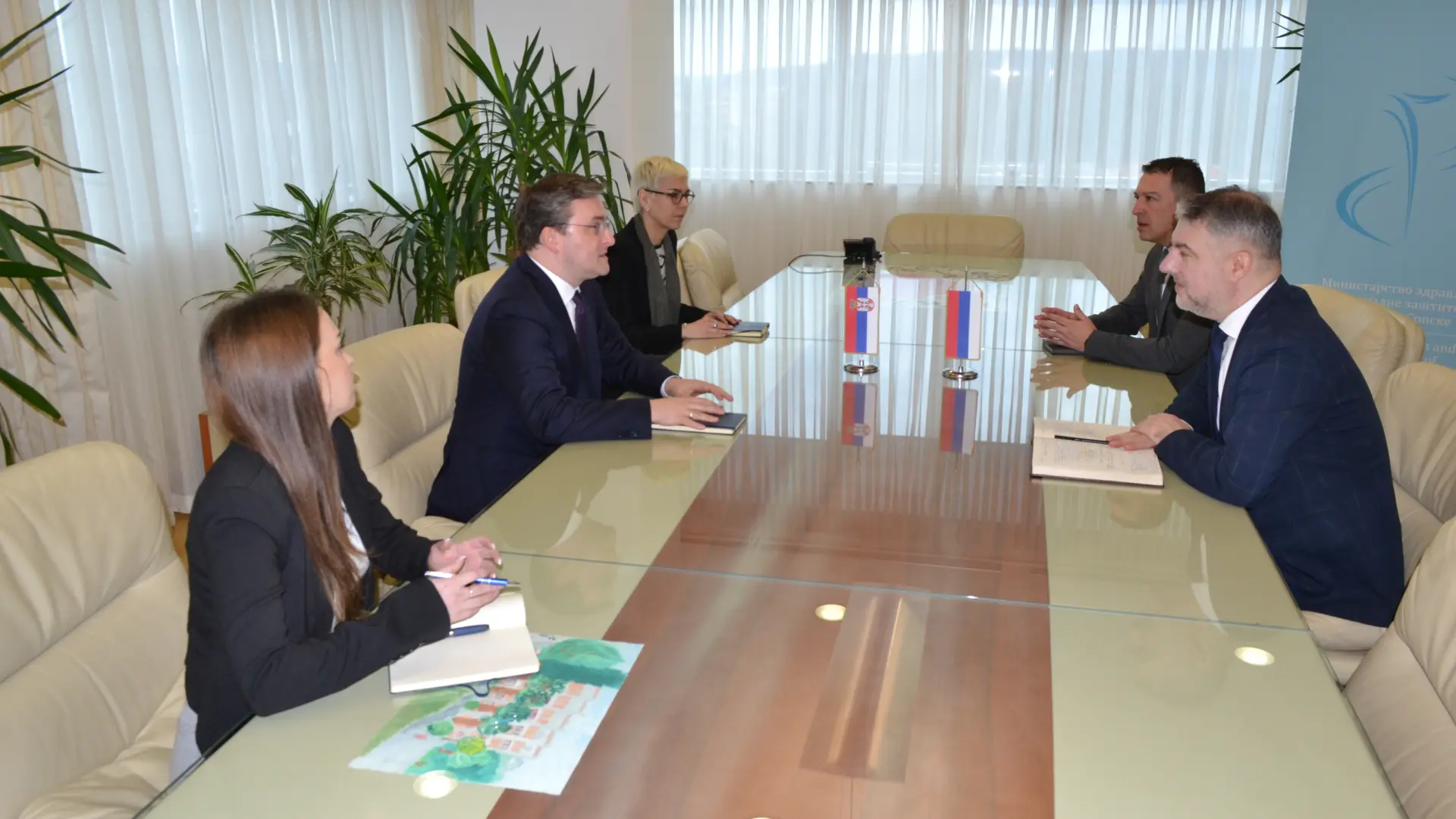 Nikola Selaković_Alen Šeranić_Foto Tanjug_Ministarstvo zdravlja Republike Srpske-640b458562de8.webp