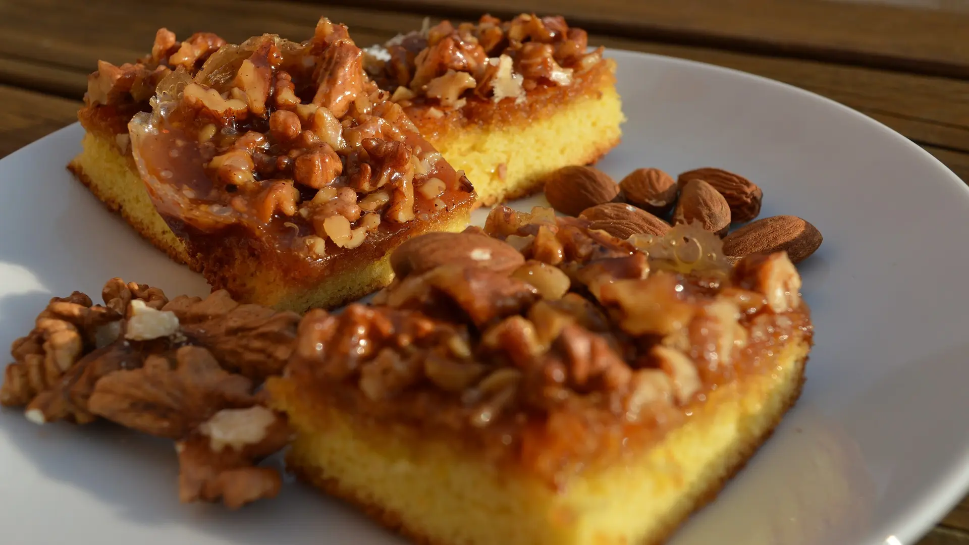 Kolač sa orasima (1)-6448ecd8a6519.webp