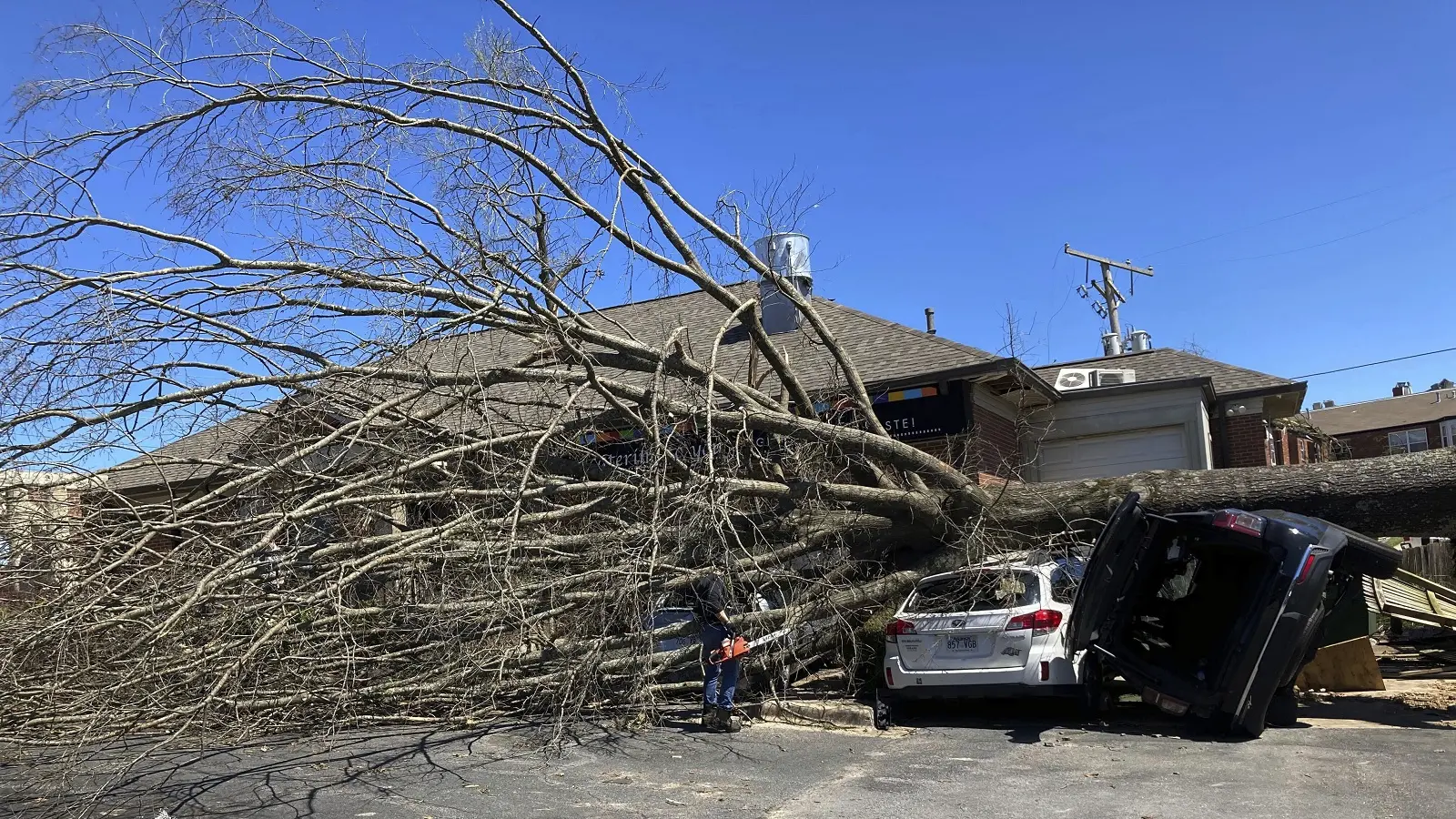 Oluja tornado SAD_Andrew DeMillo AP Tanjug-64293f3da9a78.webp