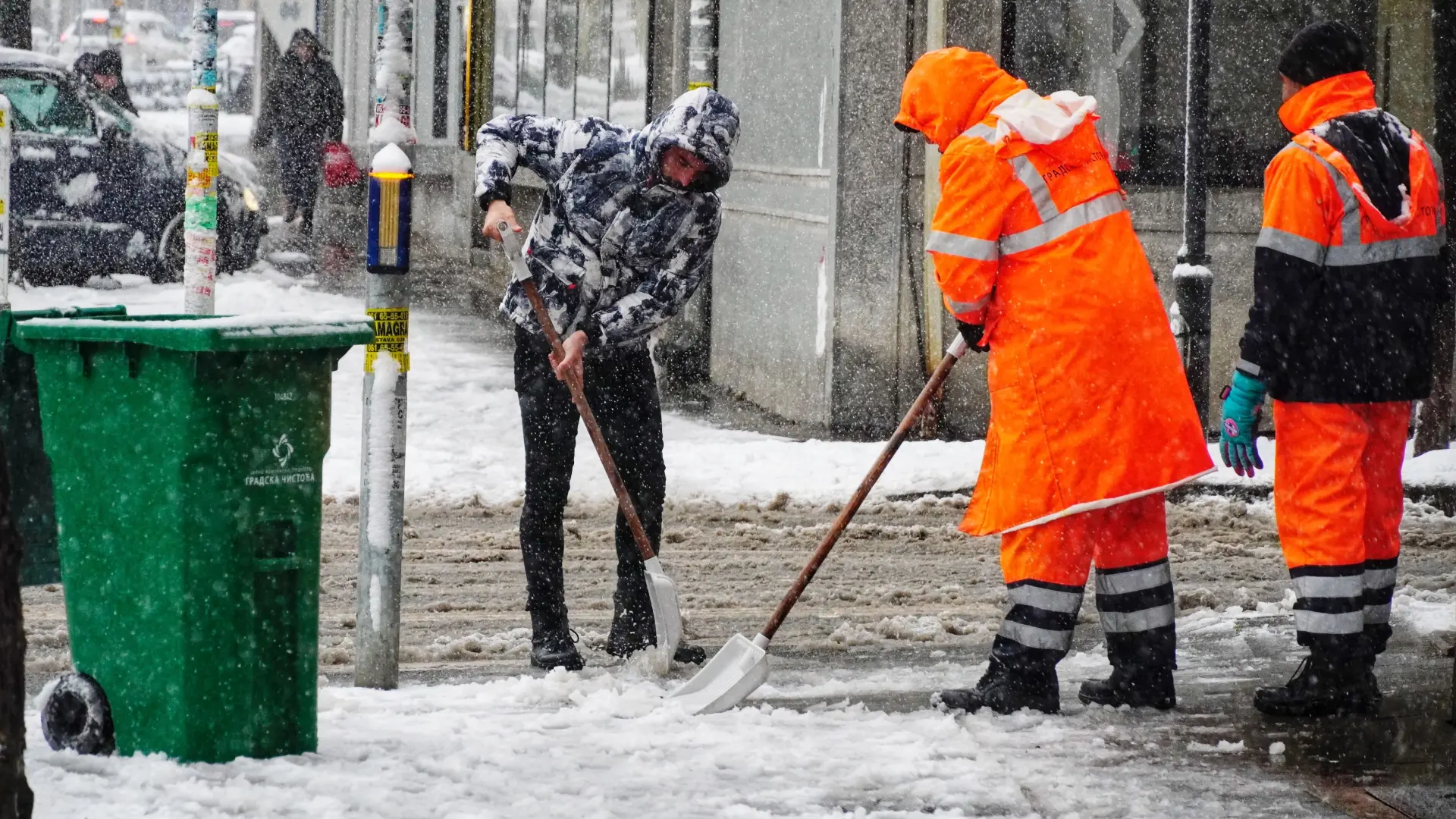 Tan2023-04-0408525863_3 beograd, sneg, čišćenje, foto vladimir sporčić-642d2e18db258.webp