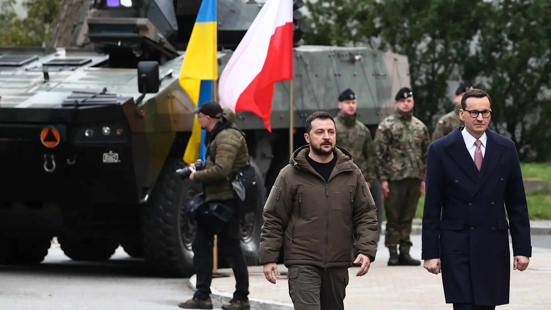 Volodimir Zelenski_Mateuš Moravjecki_oklopna vozila rosomak_Foto Reuters-643260d59bfcf.webp