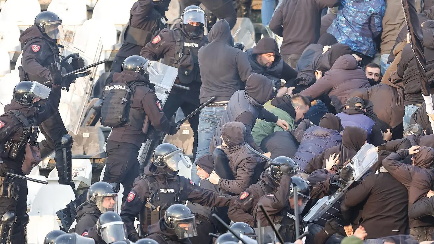 partizan_navijaci_policija_foto_Fb-643591d722593.webp