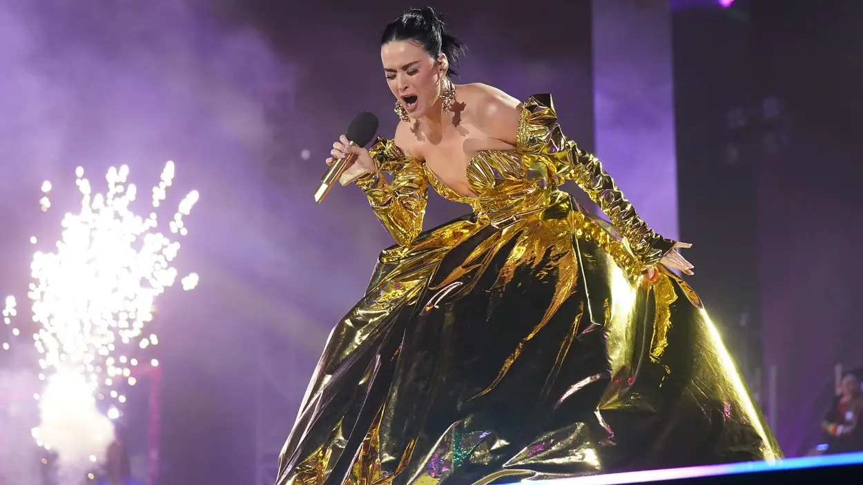 Katy Perry (2)-645a45e04c905.webp