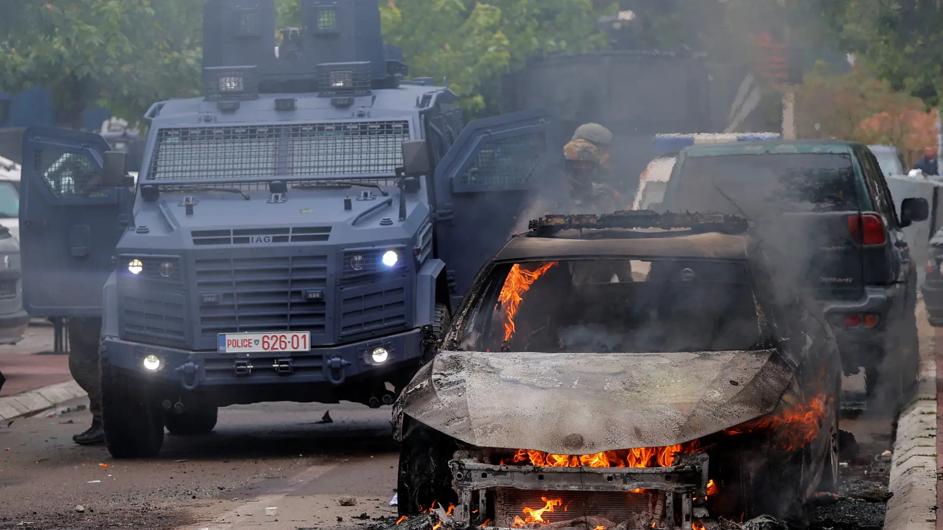 Protest Srba_Zvečan_Kosovska policija_gradonačelnici_Foto Reuters (2)-6470bf1f619d0.webp