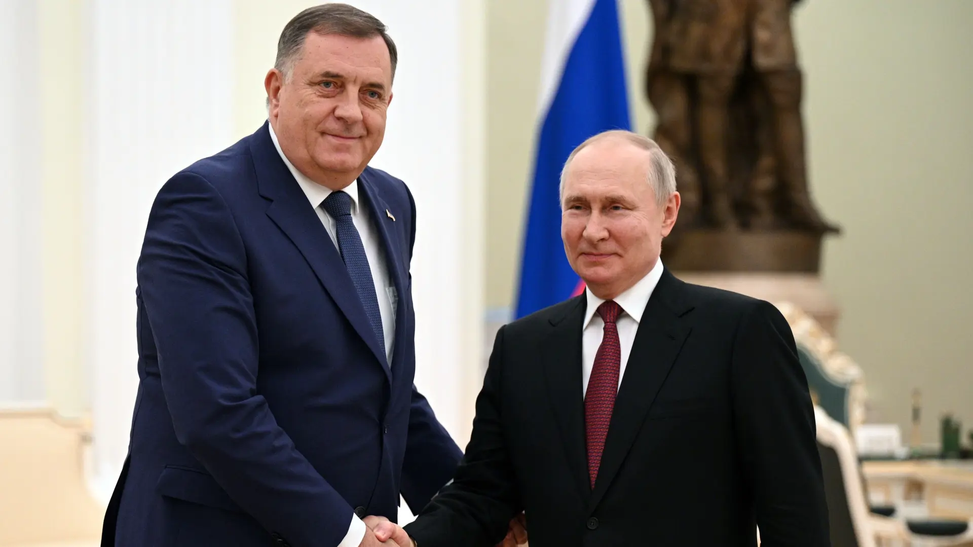 Tan2023-05-2319301121_1 vladimir putin milorad dodik Alexey Filippov, Sputnik, Kremlin Pool Photo via AP (1)-647064ff637cc.webp