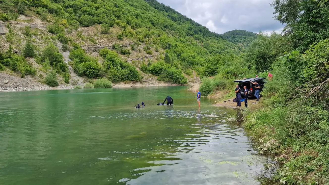 Ronioci pronašli su telo utopljenika_Zavojsko jezeo_Pirot_Foto Tanjug_Ronilački klub Pirot-64c8117c88a5e.webp