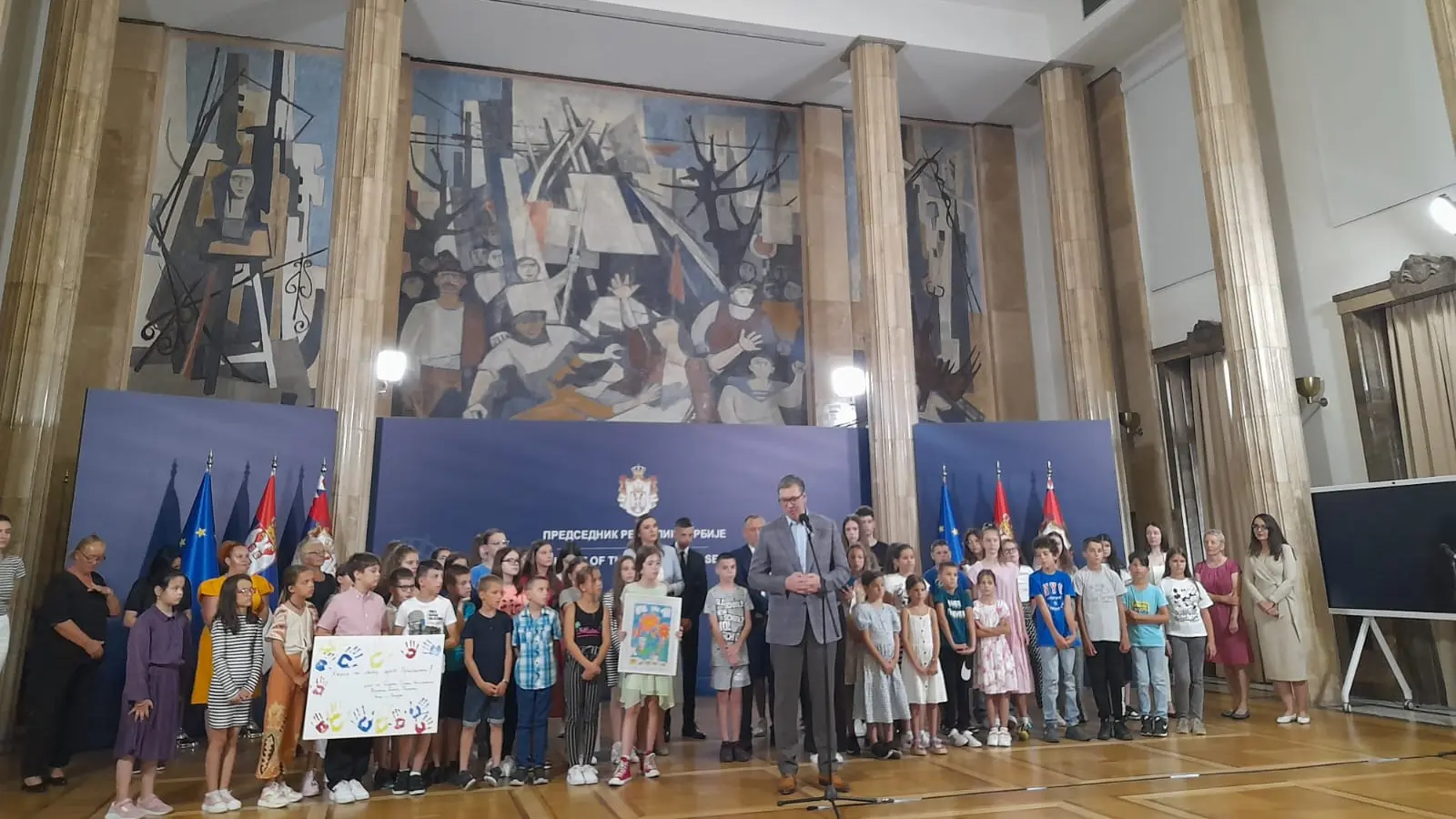 Vučič UNA-64be262f74bbd.webp