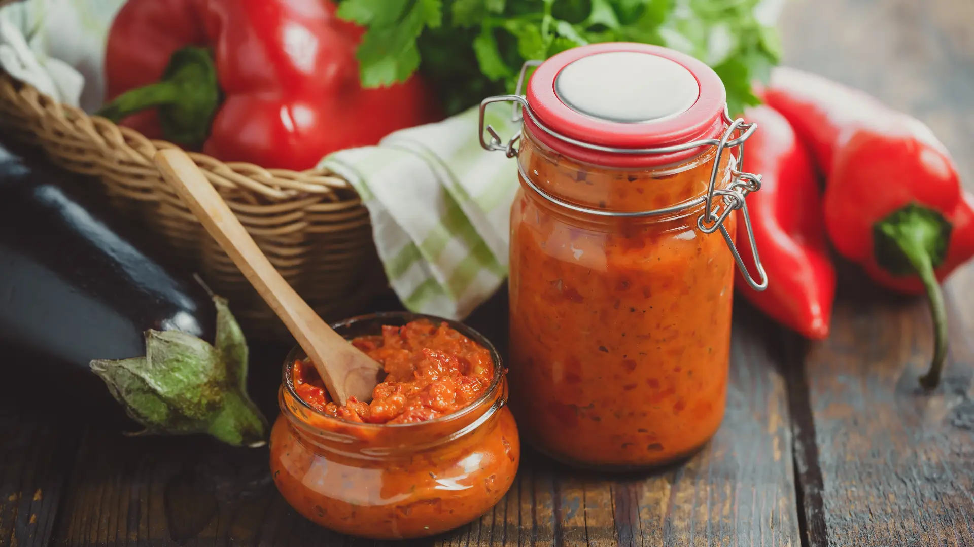 Ajvar shutterstock_367587110-64df78919619b.webp