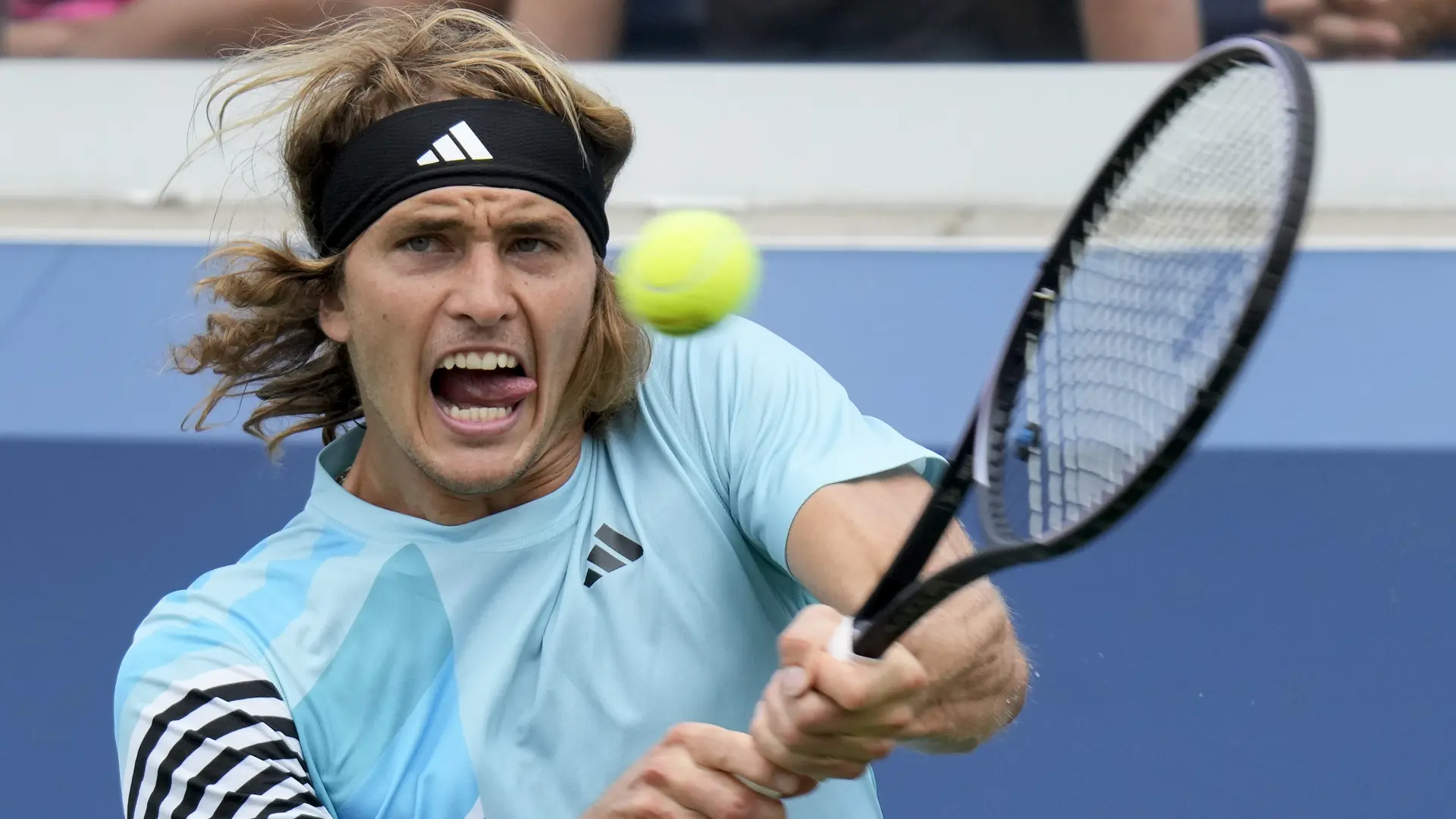 Tan2023-08-2918081809_0 us open aleksandar zverev AP PhotoJohn Minchillo-64ee4774750b5.webp