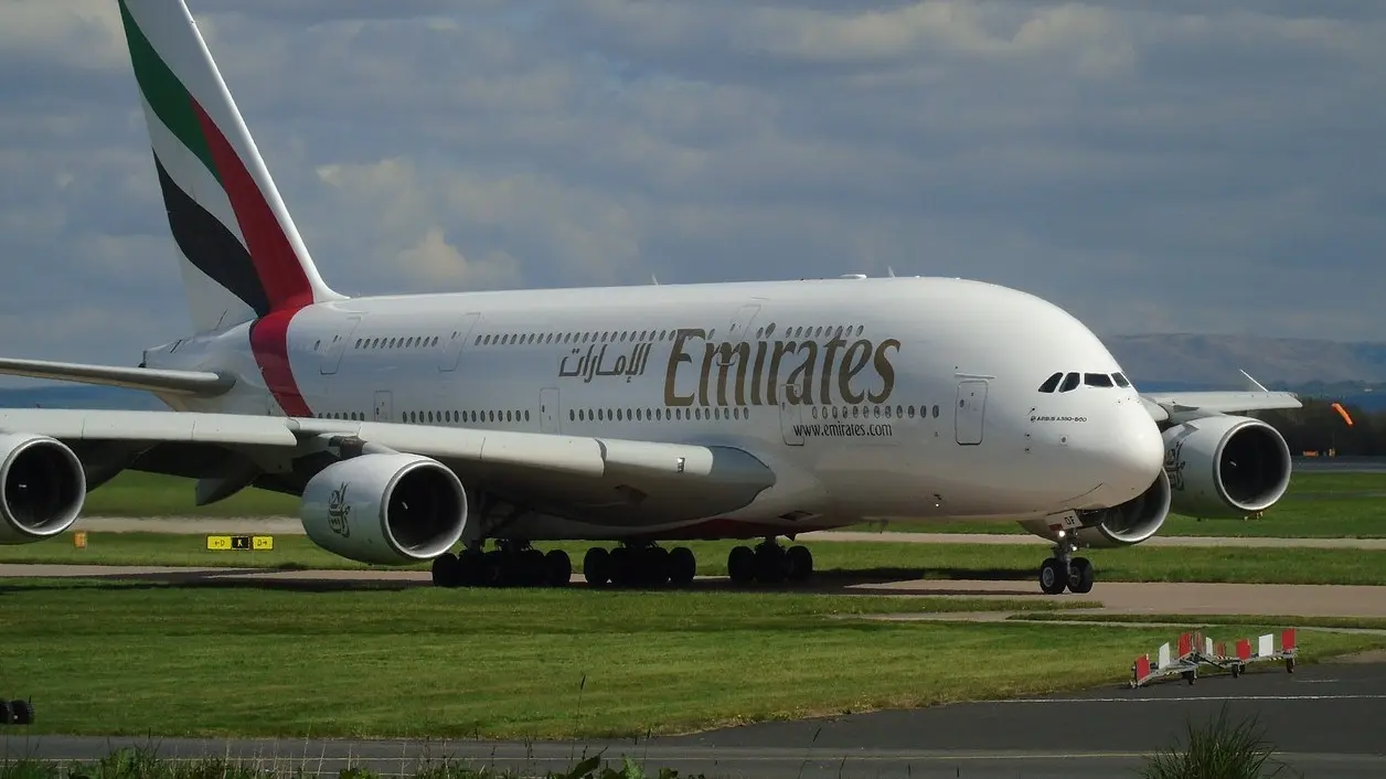 emirates avion pixabay-64d201019add0.webp