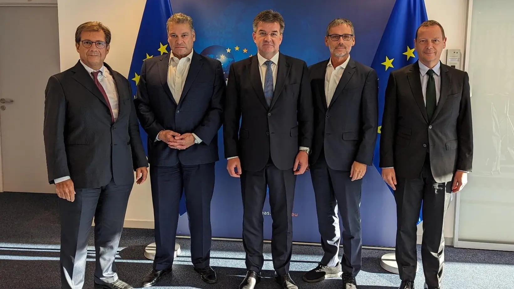 lajčak sa eskobarom i ostalima @MiroslavLajcak-6511d6b72042e.webp