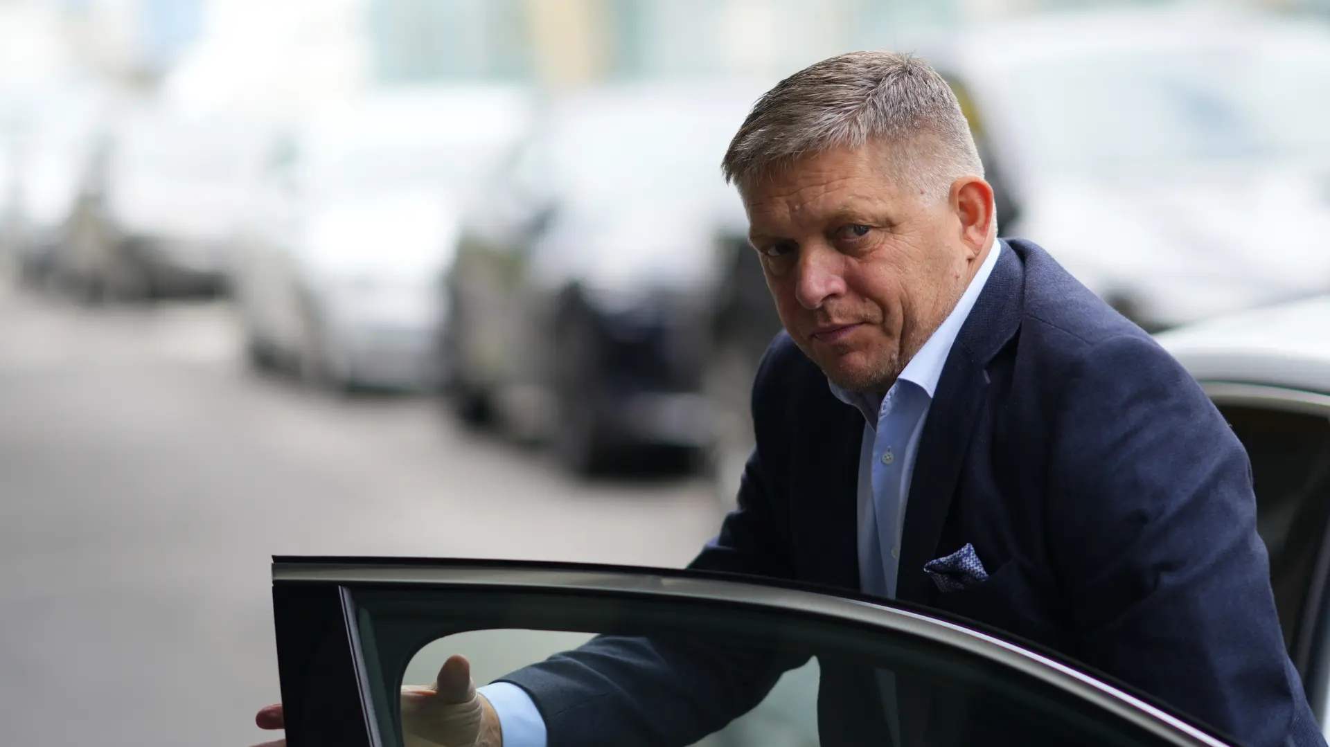 robert fico (AP PhotoPetr David Josek via tanjug-651acbebc7dac.webp