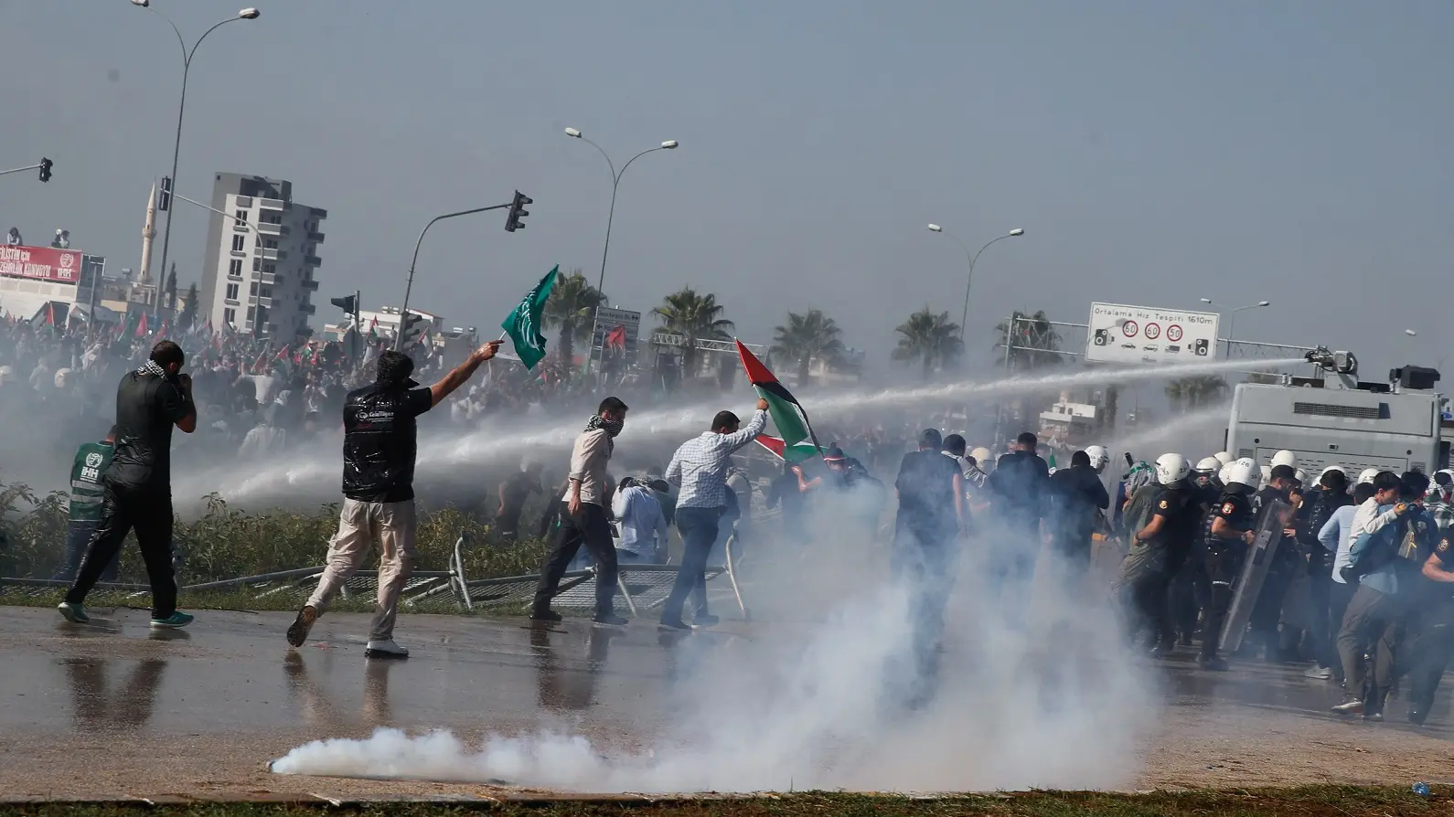 adana, američka vojna baza indžirlik, protest turaka, 5 nov 2023 - foto reuters (4)-6547a8e00f3a9.webp