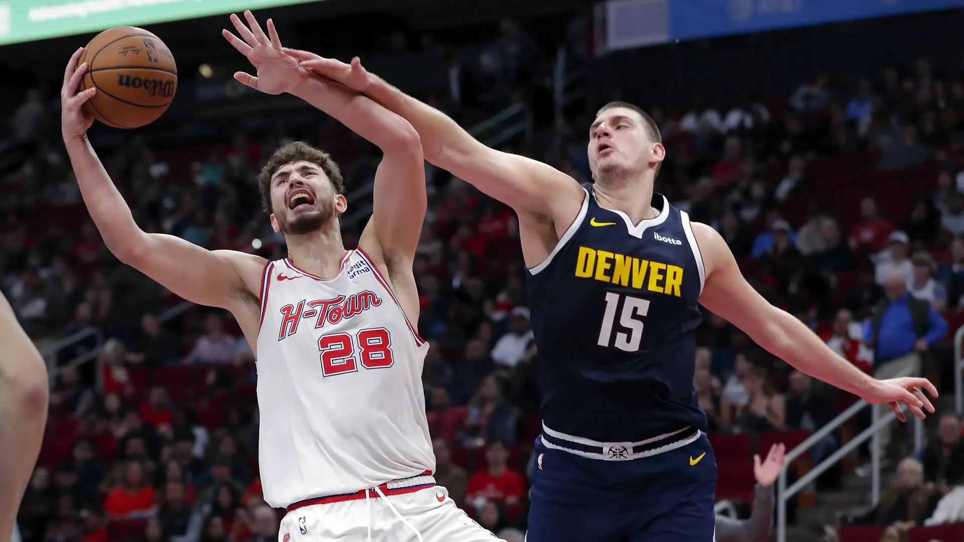 hjuston - denver, nba - nikola jokić, 25 nov 2023 - foto AP Photo Michael Wyke Tanjug (2)-65619a6ce5f04.webp