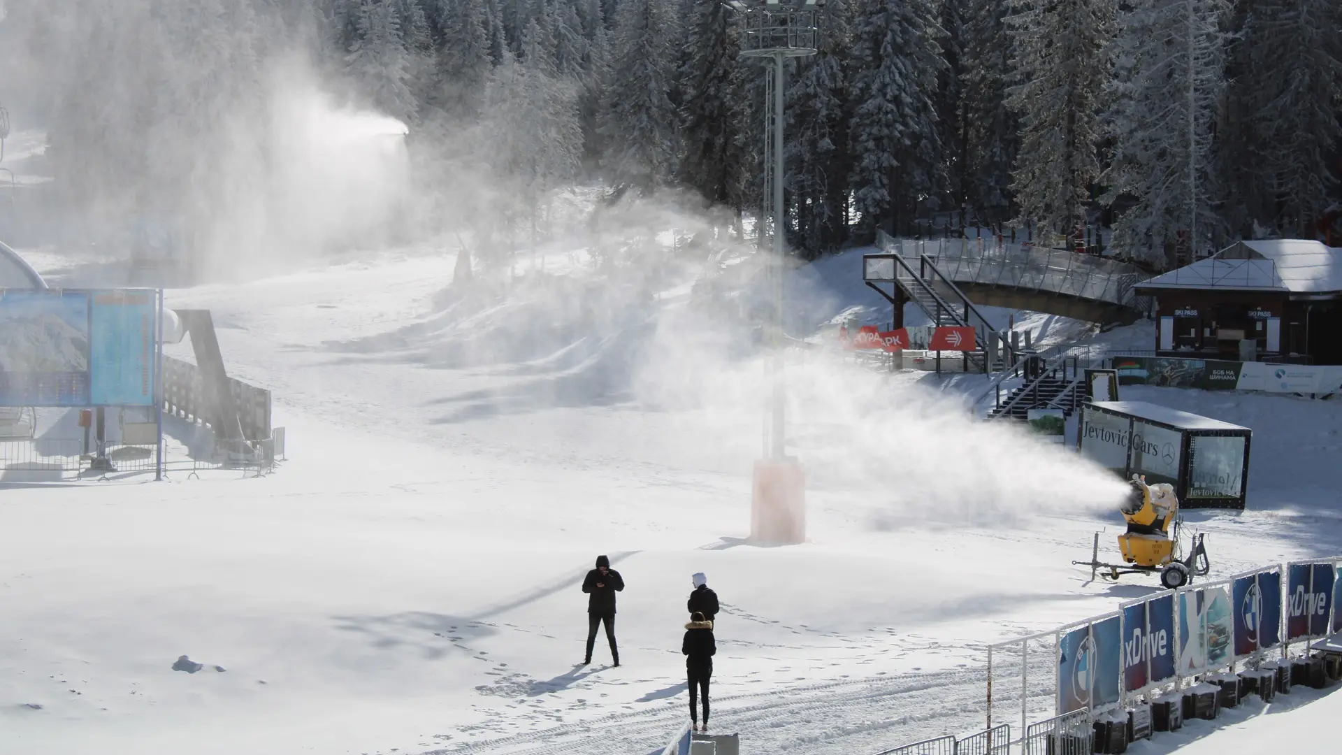 osnežavanje kopaonika, kopaonik - skijališta srbije, snežni top - 21 nov 2023 - foto tanjug aleksandar nićiforović (7)-655cc72312642.webp