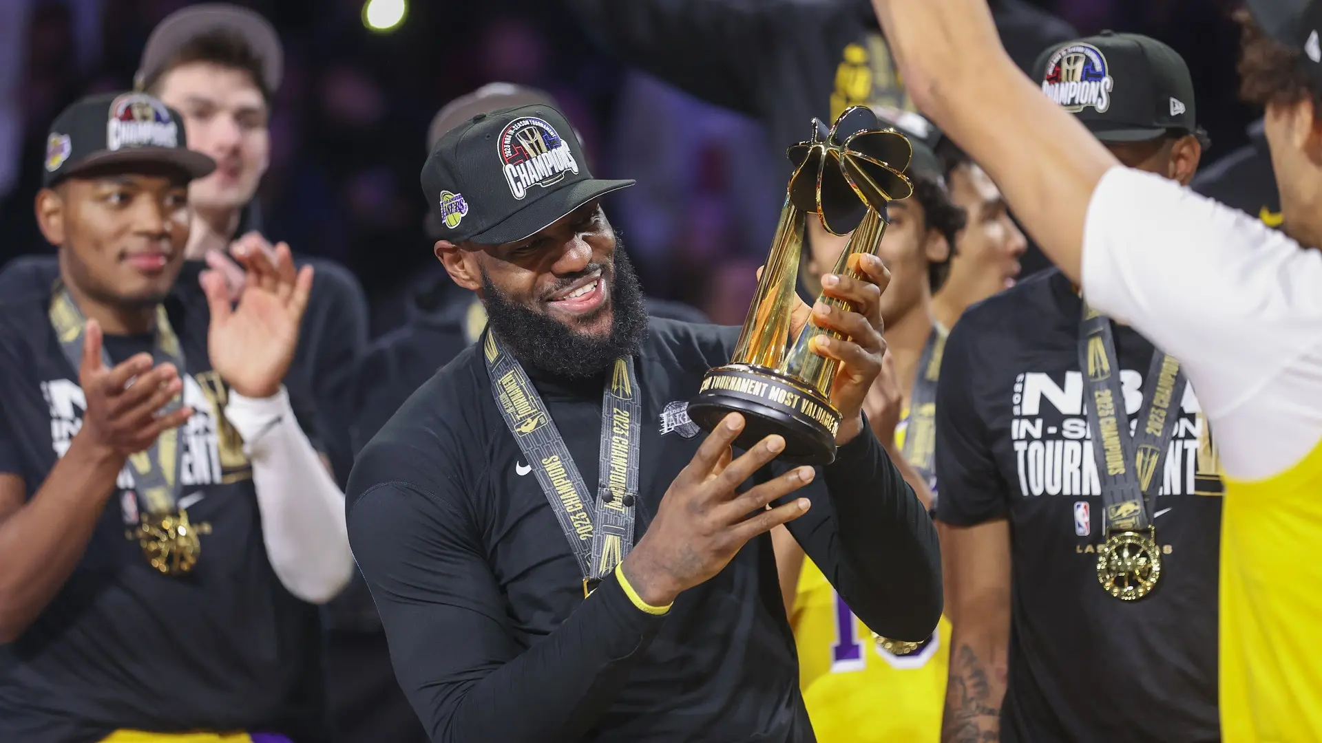 Lebron Džejms-65758f0776f59.webp