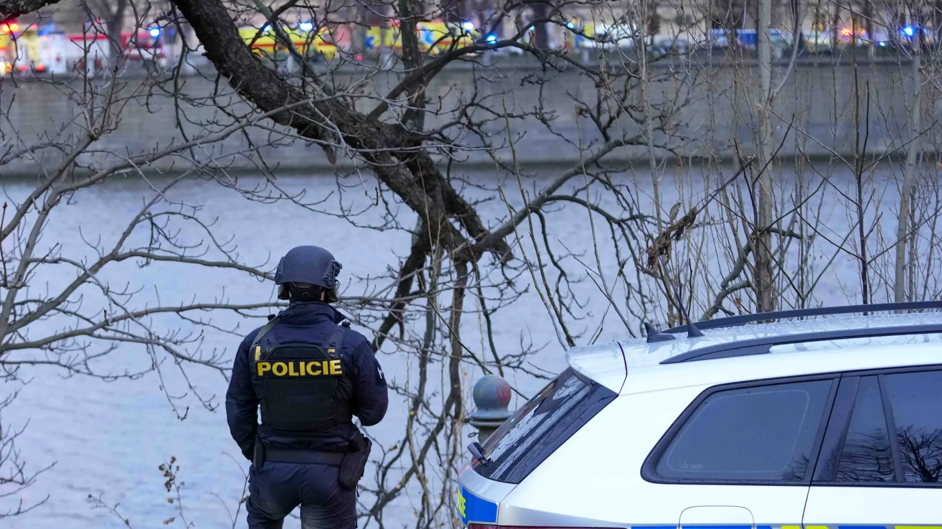 pucnjava na fakultetu, prag, filozofski fakultet u pravu, 21 dec 2023 - foto AP Photo Petr David Josek Tanjug (5)-65845f96d75f4.webp