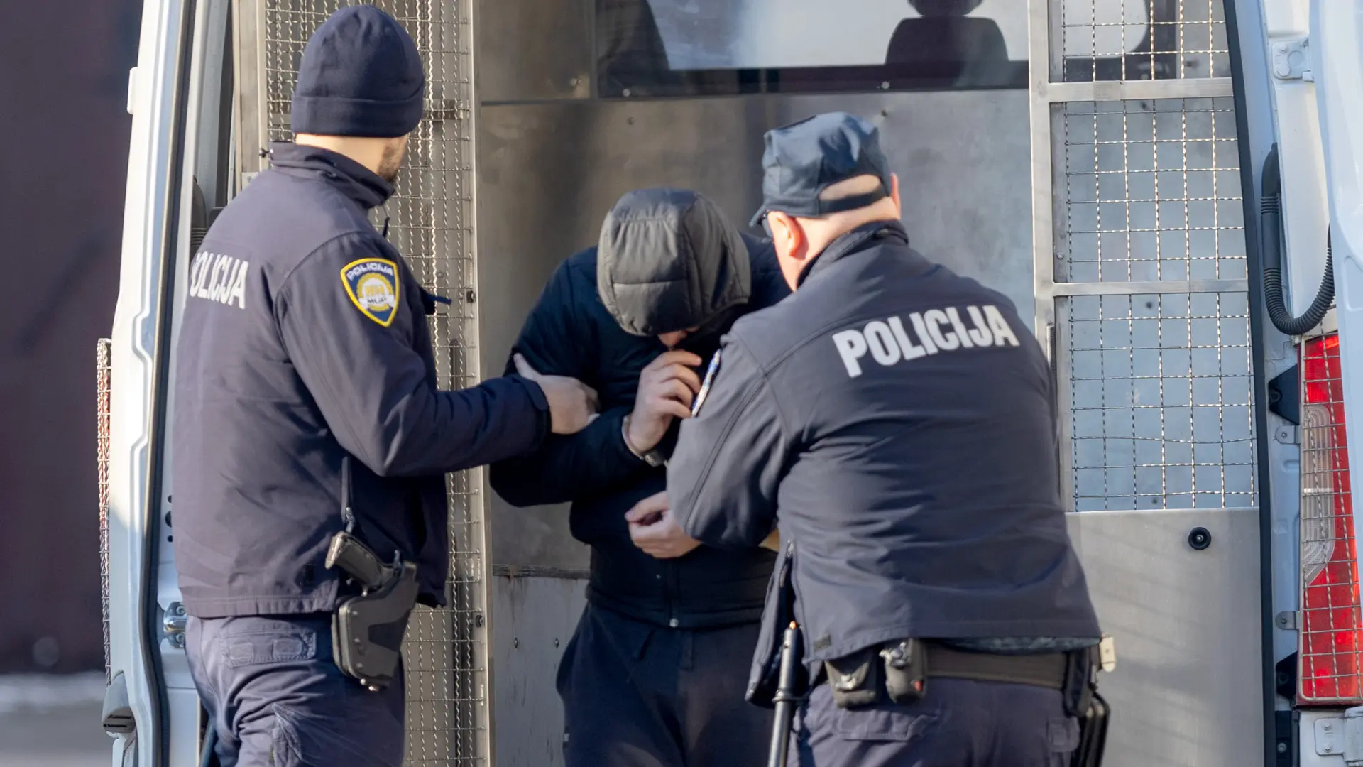 PXL_100124_108386883 vukovar prebijanje hrvatska policija Borna JakšićPIXSELL-659ec634af0d9.webp