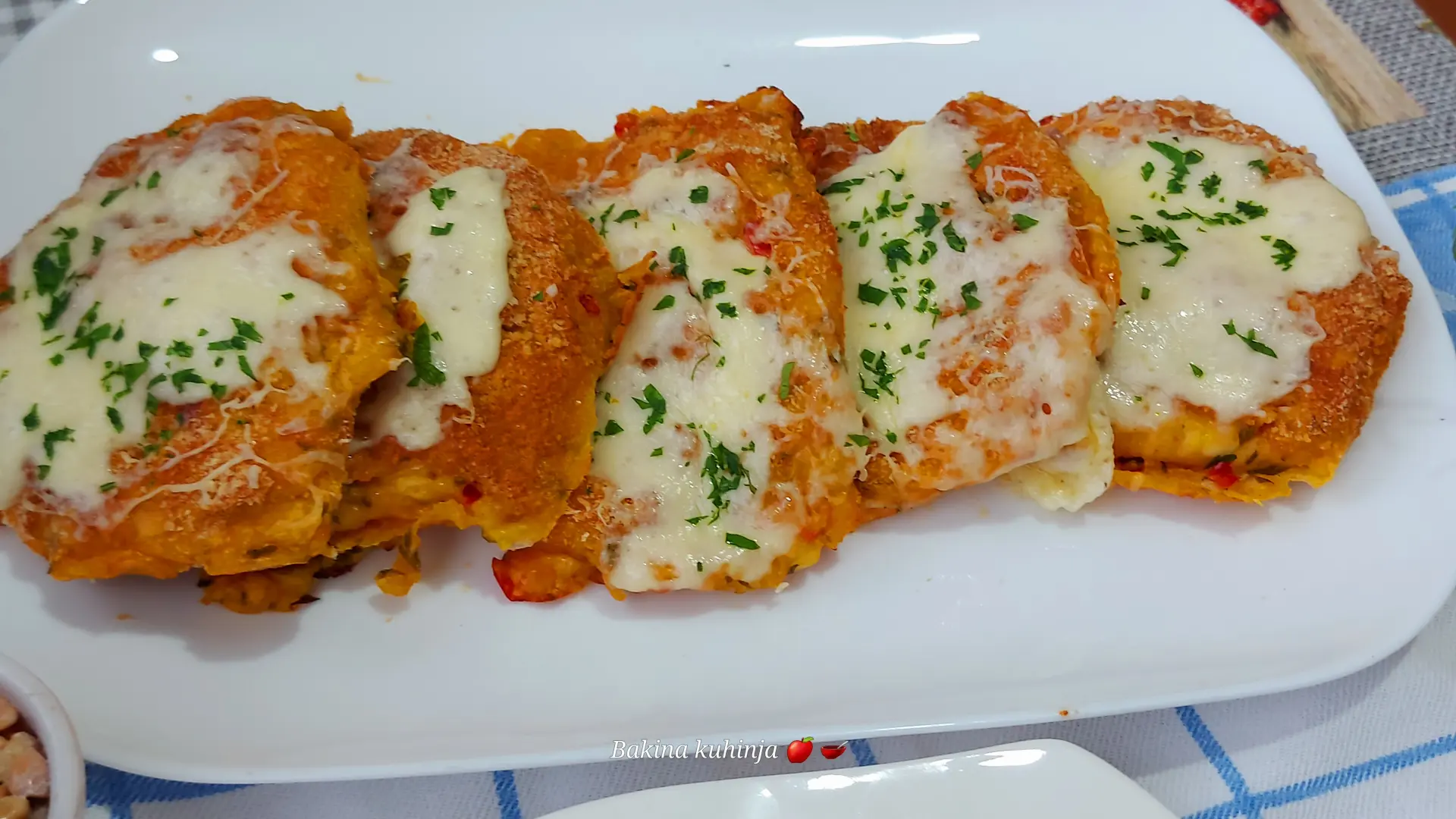 bakina kuhinja pljeskavica sa kropirom 1-65b373dd58540.webp