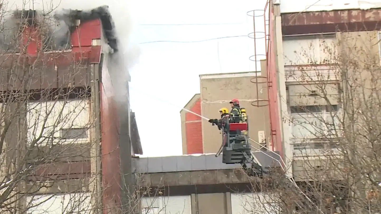 gašenje požara, banjica - 14 jan 2024 - foto Tanjug Tanjug video-65a3a16c3f88f.webp