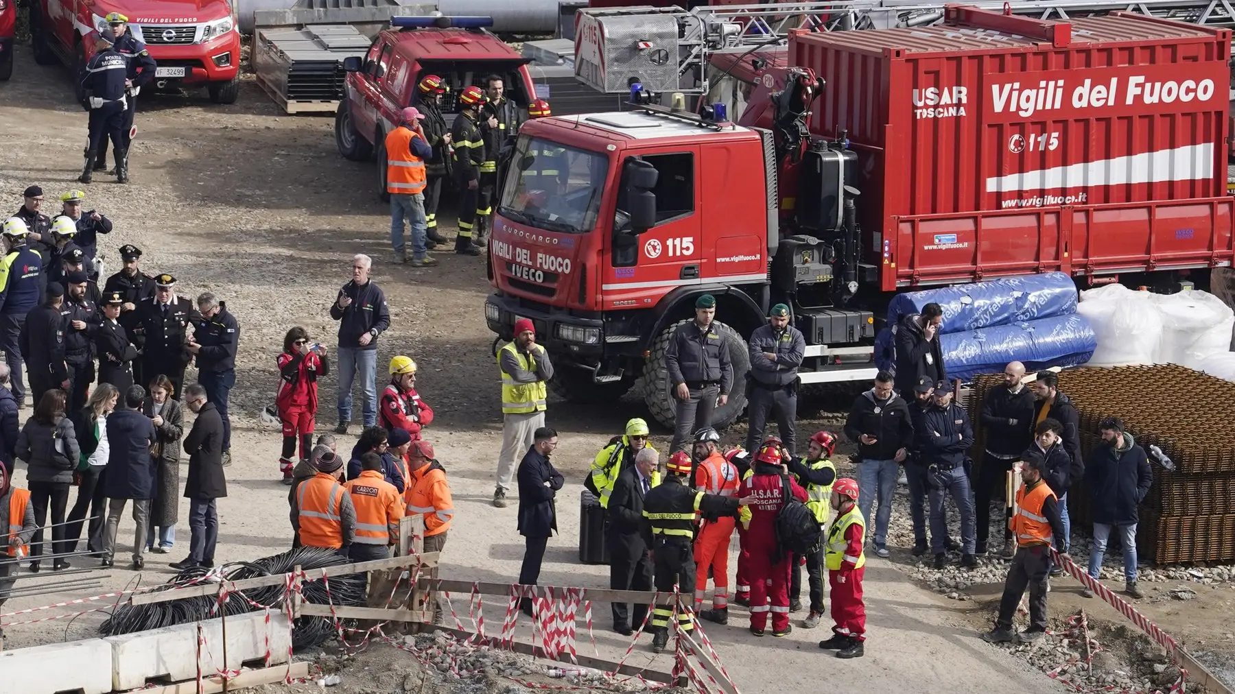 firenca, urušavanje stuba na gradilištu supermarketa, 16 feb 2024 - profimedia-65cf460b84b6c.webp