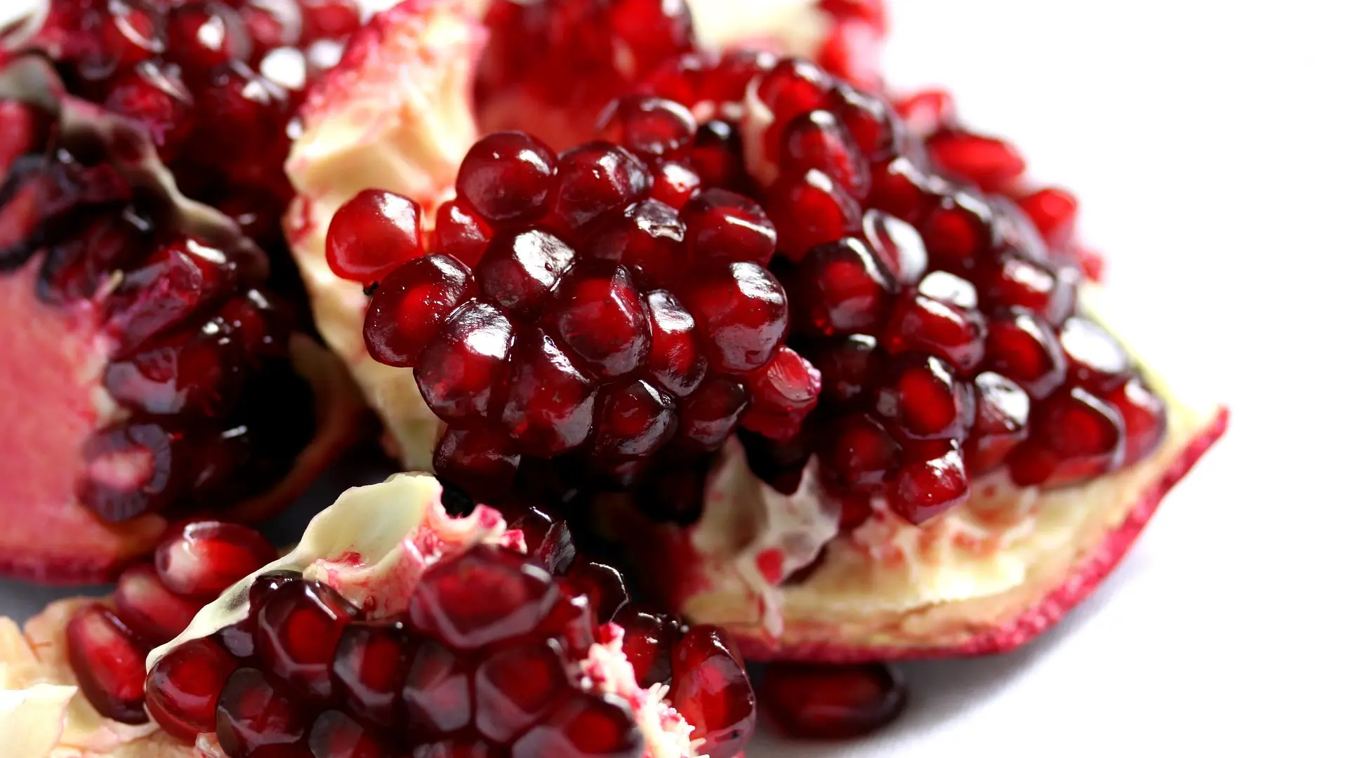 nar pomegranate fruits pixabay-65d32e7ed57c2.webp