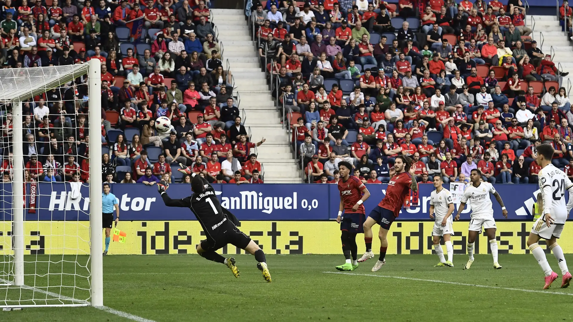 fk real madrid fk osasuna AP PhotoAlvaro Barrientos via Tanjug-65f5eb617fffc.webp