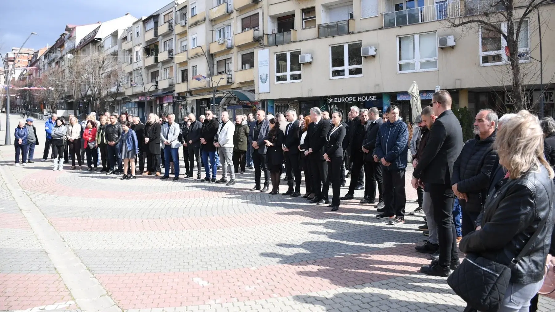 kosovska mitrovica, trg braće milić, obeležavanje 25 godina NATO agresije - 24 mart 2024 - Tanjug STR (2)-66001099a3c77.webp