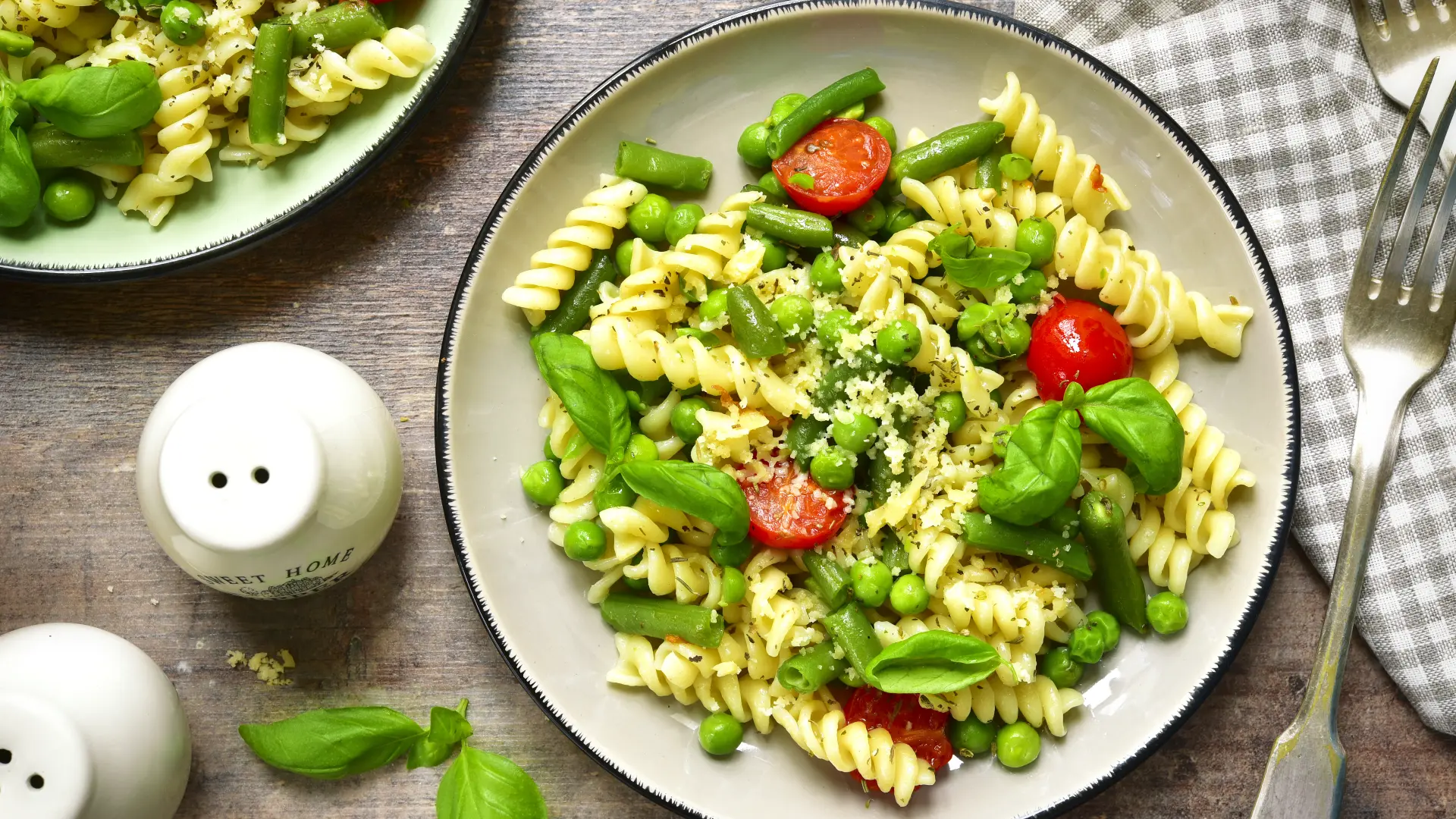 pasta primavera shutterstock_415958134-661a94c5be4c6.webp