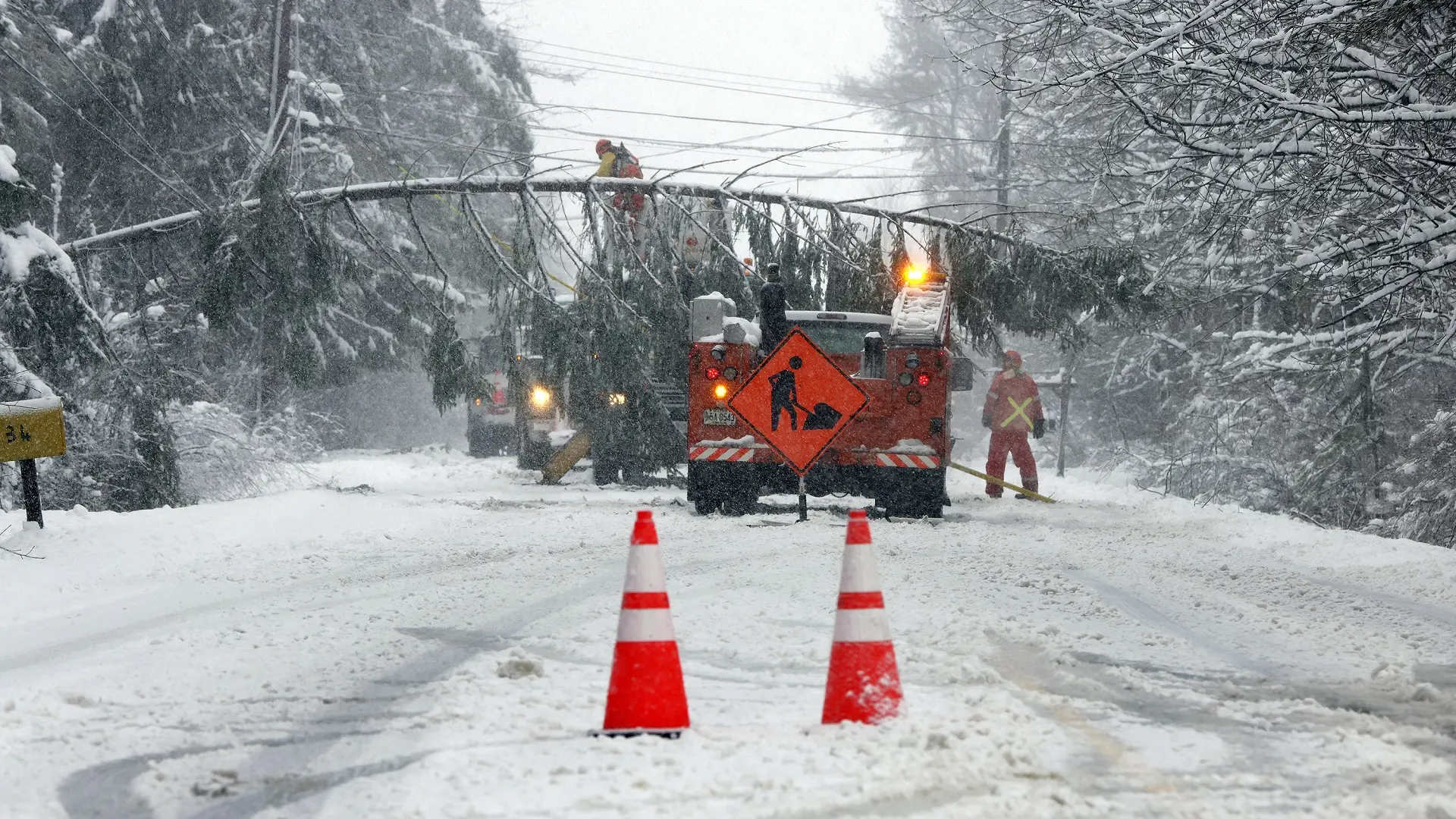 snežna oluja u sad, nevreme, sneg, mežava - 5 april 2024 - Ben McCanna Portland Press Herald via AP Tanjug-660f9c2c1e72c.webp