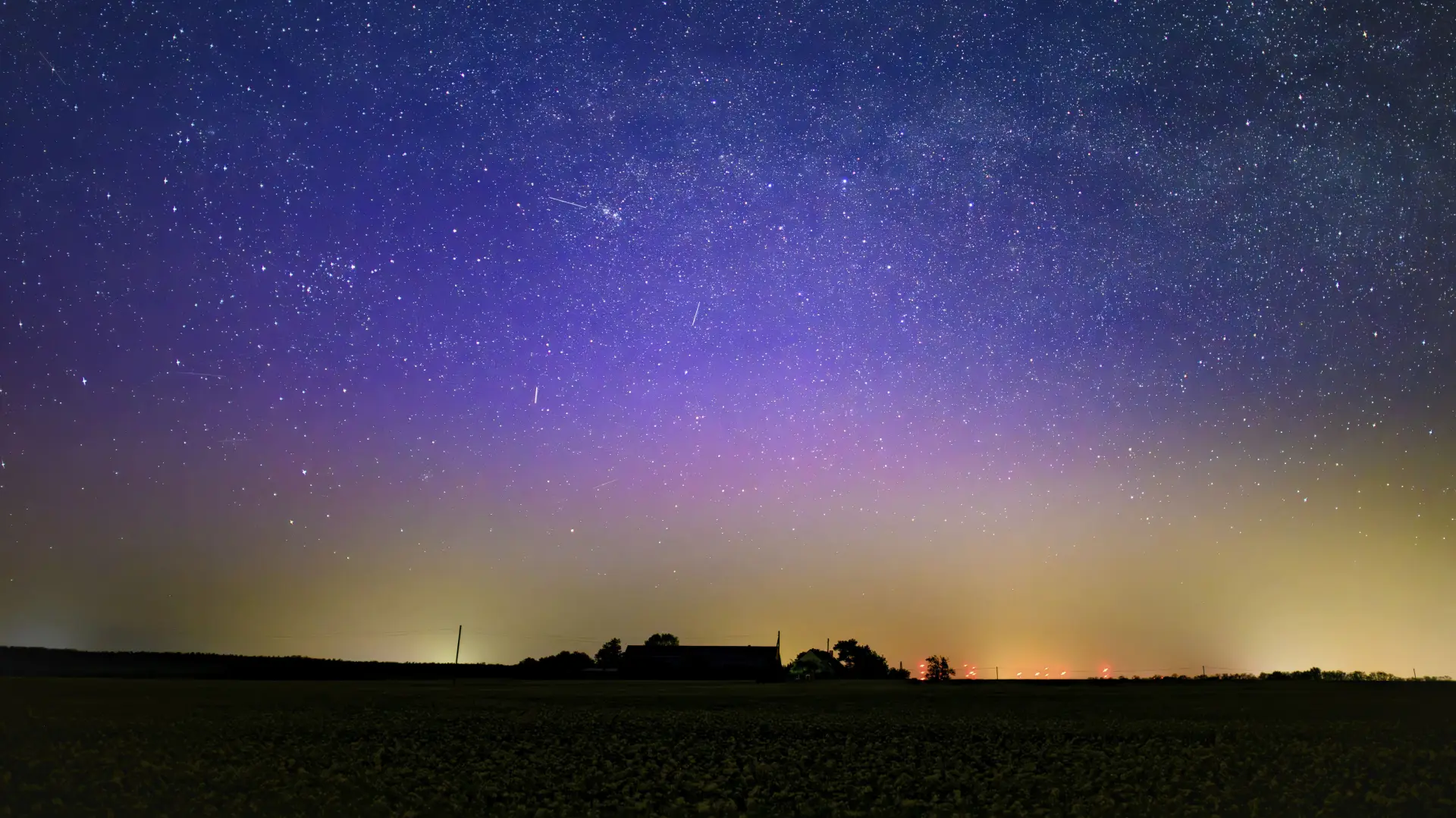 Tan2024-05-0302051896_0 aurora borealis Patrick Pleuldpa via AP-663f1a421b308.webp