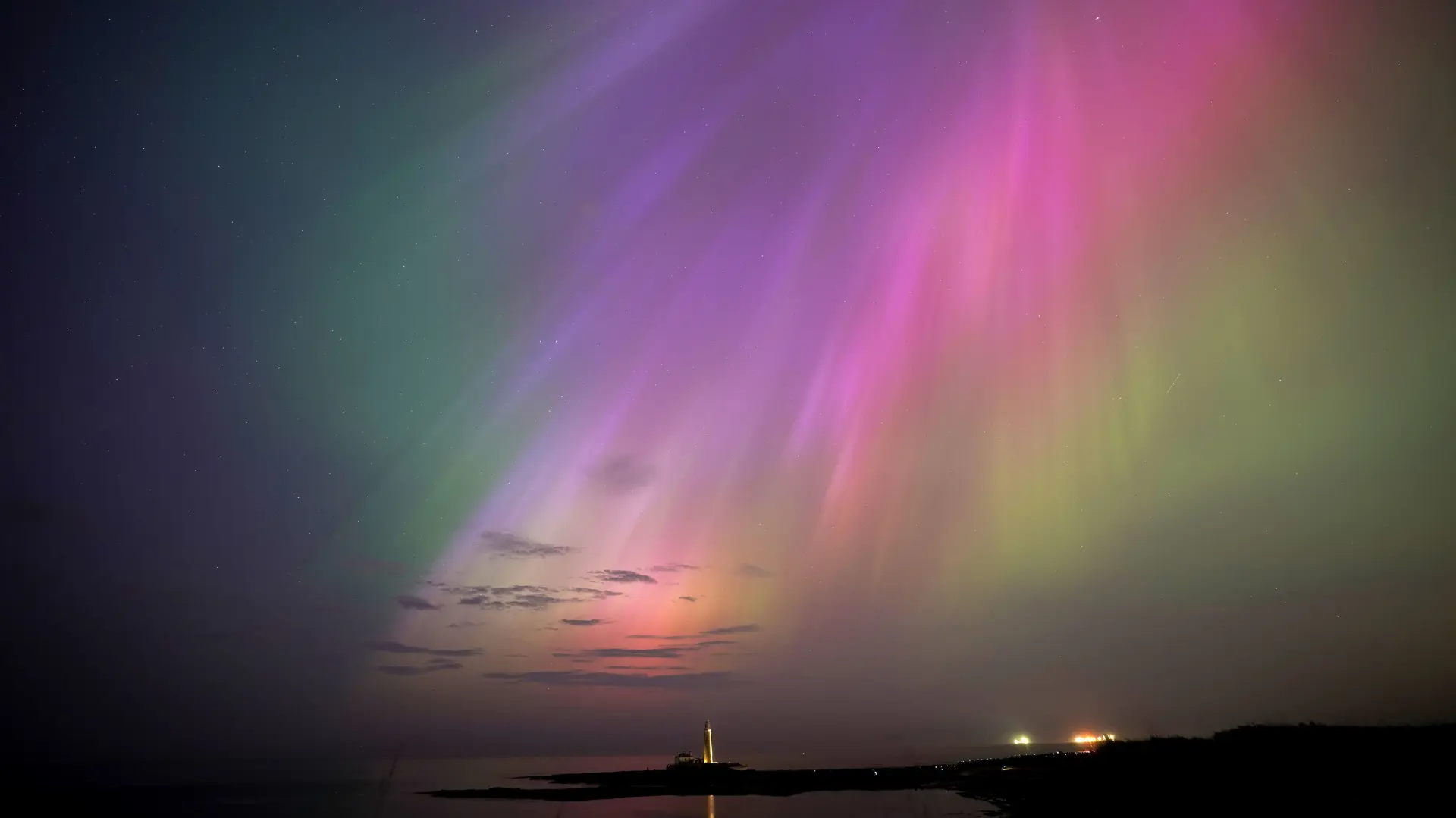 Tan2024-05-1101461632_8 aurora borealis Owen HumphreysPA via AP-663f19cd7b258.webp