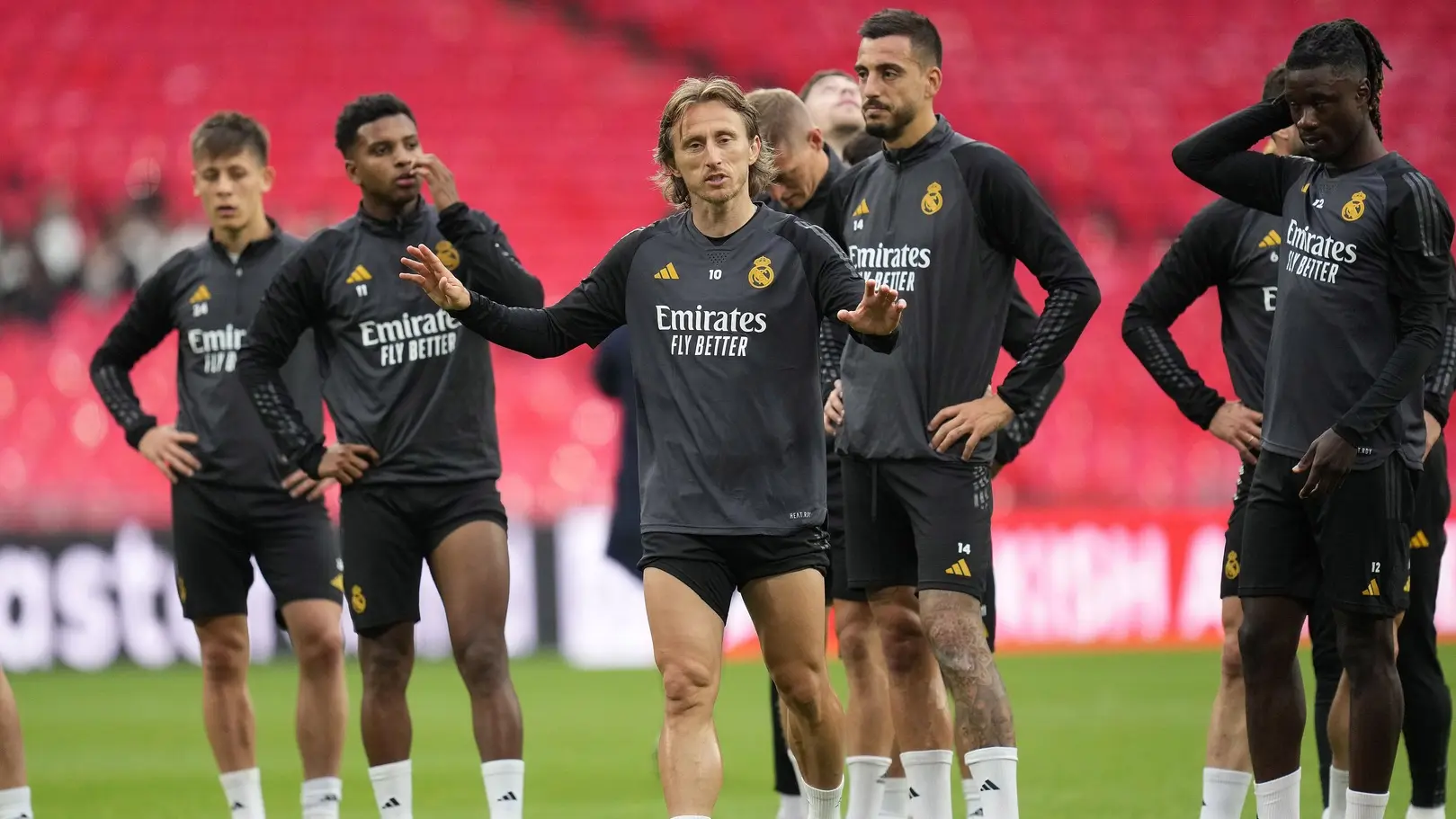 Tan2024-05-3119121616_9 luka modrić trening real madrid AP PhotoKirsty Wigglesworth-665a2b265d210.webp