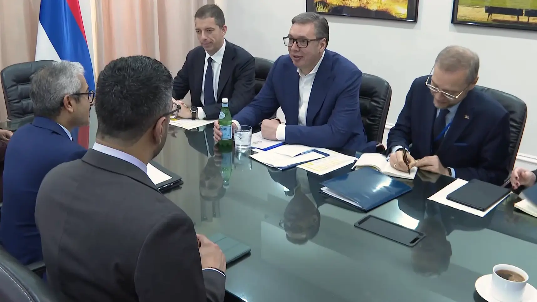 aleksandar vučić u njujorku sa predstavnikom UAE - foto Tanjug Tanjug video-664cbc2fec1d9.webp