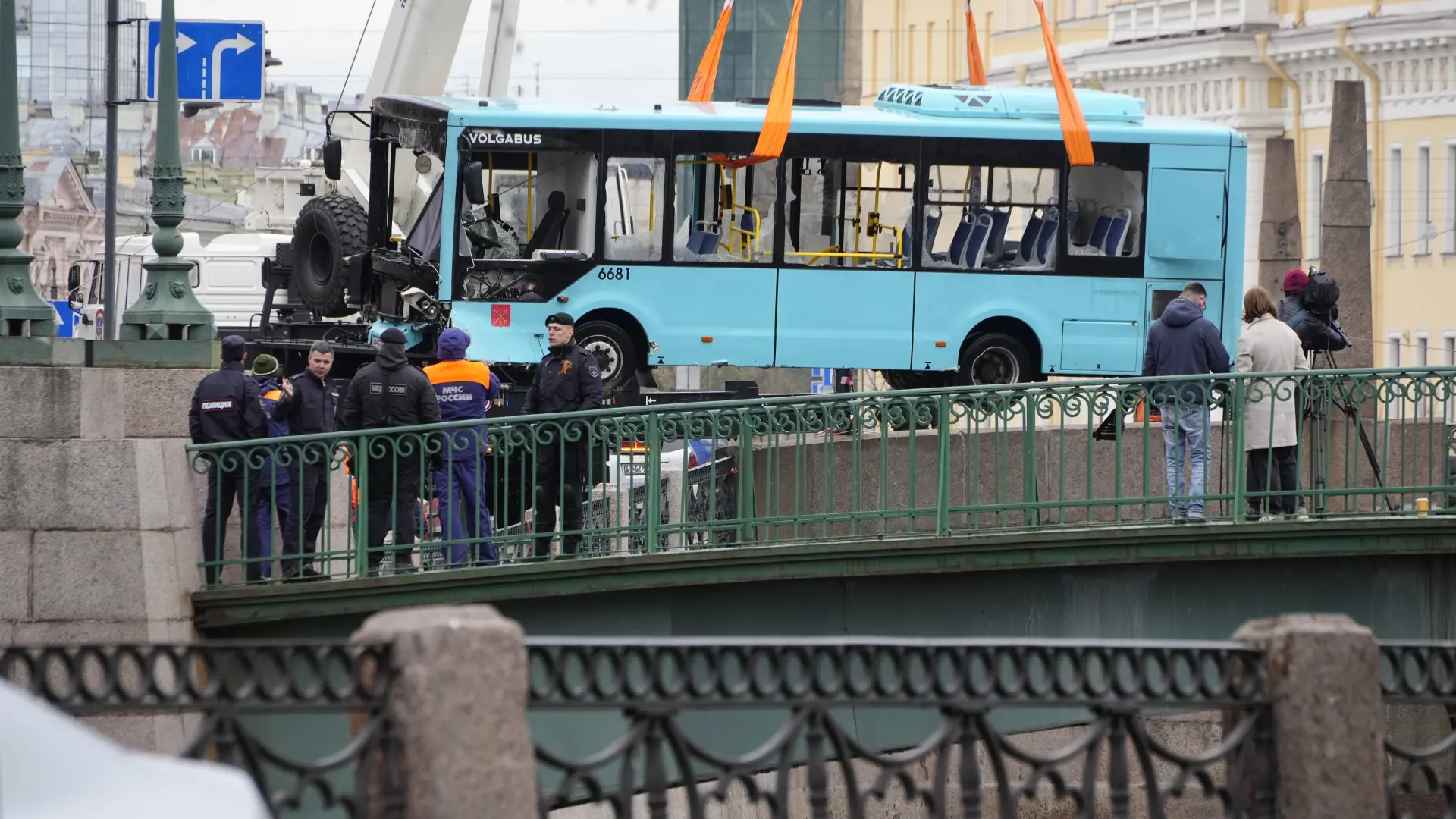 autobuska nesreća sankt peterburg AP PhotoDmitri Lovetsky tanjug-663e6e08a4240.webp