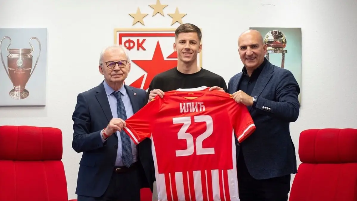 luka ilić potpisivanje ugovra x@@crvenazvezdafk-6655c38299da2.webp