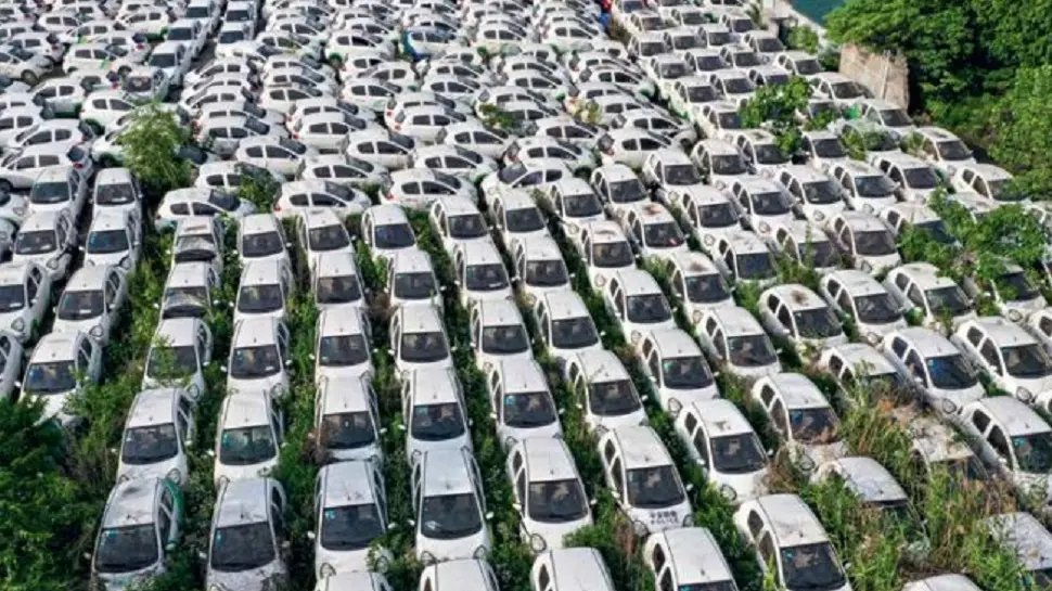 panda električni automobil, groblje električnih panda automobila - 1 jan 2018 - profimedia-664cc98b21d97.webp