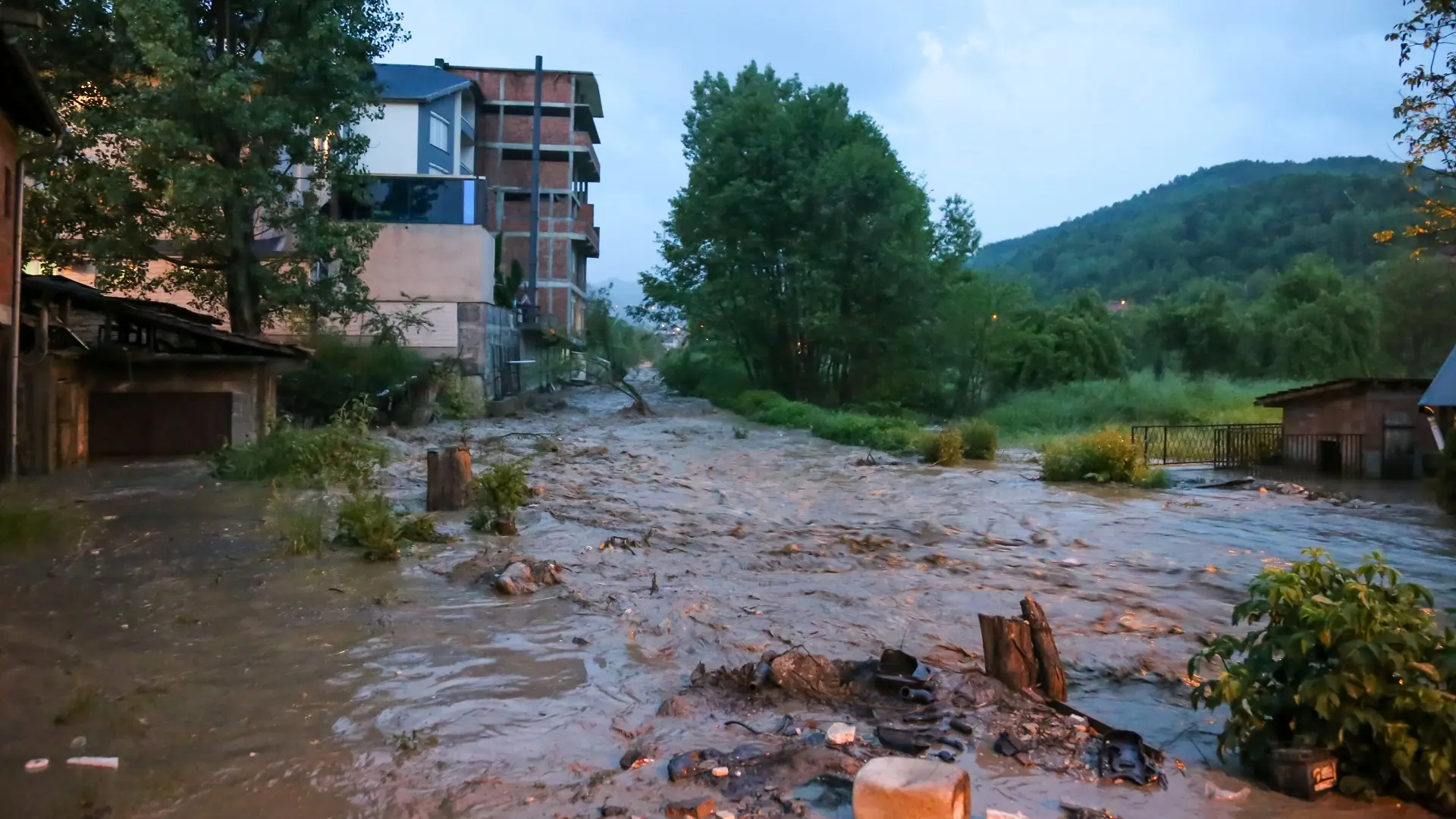 poplava, poplave u novom pazaru, novi pazar - 21 maj 2024 - foto Elmedin Hajrovic ATAImages-664e1f400e0d5.webp