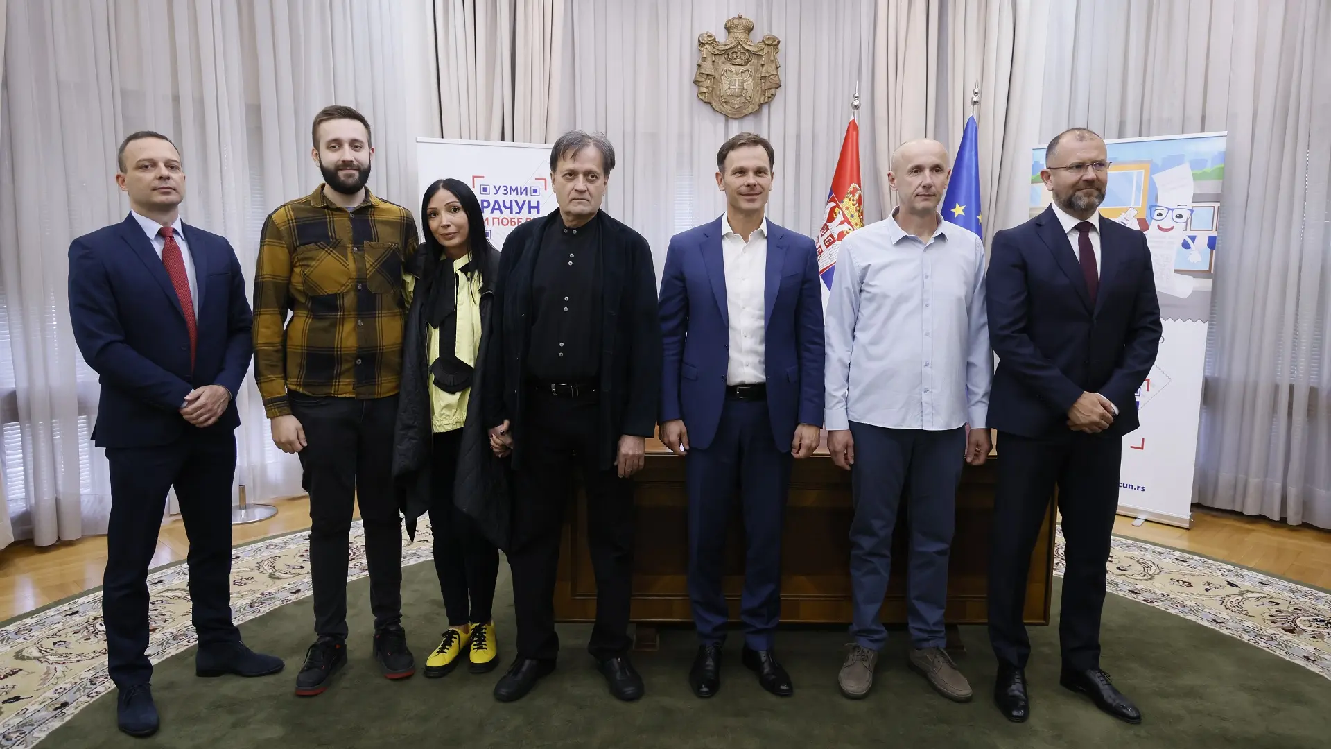 uzmi račun i pobedi 2024 - prvo kolo, potpisivanje ugovora sa dobitnicima stanova - 17 maj 2024 - foto TANJUG MARKO ĐOKOVIĆ (3)-66474714cc983.webp