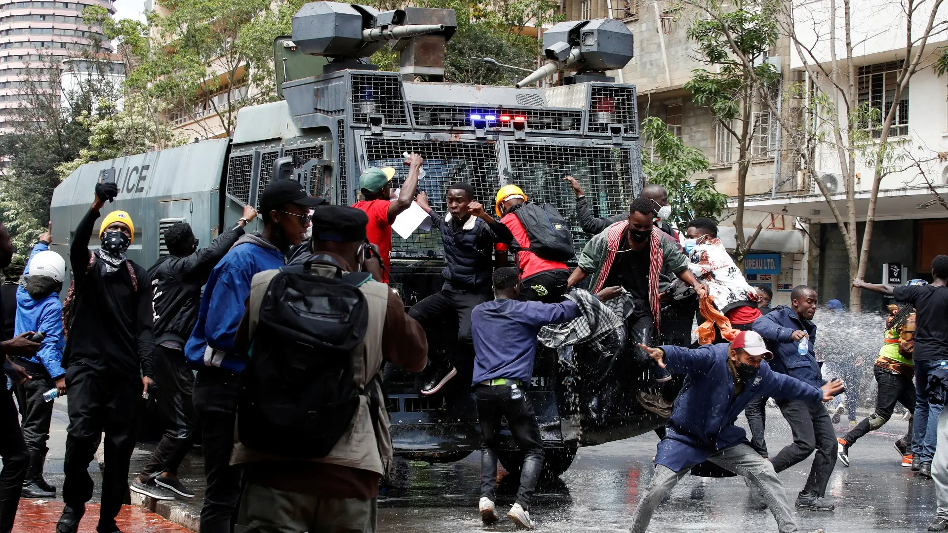 masovne demonstracije u keniji, kenija, najrobi - 25 jun 2024 - foto Reuters (3)-667af413c2573.webp