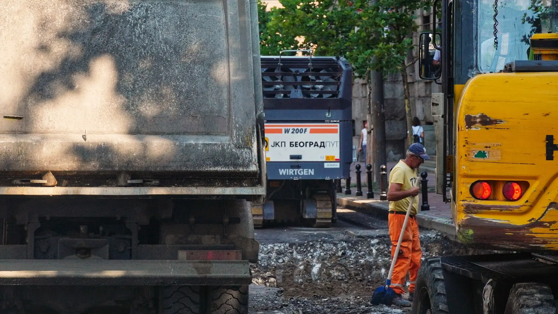 radovi na putu ulicama, beograd, bulevar kralja aleksandra, jkp beograd put, putari - 18 jun 2024 - foto TANJUG VLADIMIR ŠPORČIĆ (4)-667157a5bcde5.webp