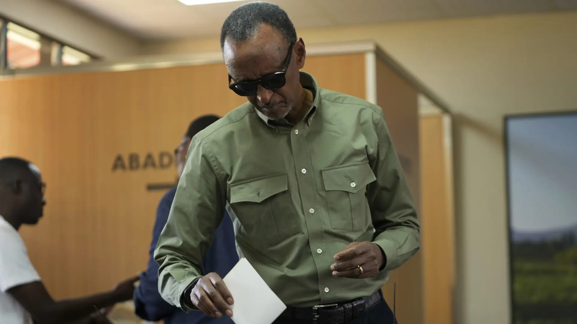 pol kagame-66992b467978b.webp