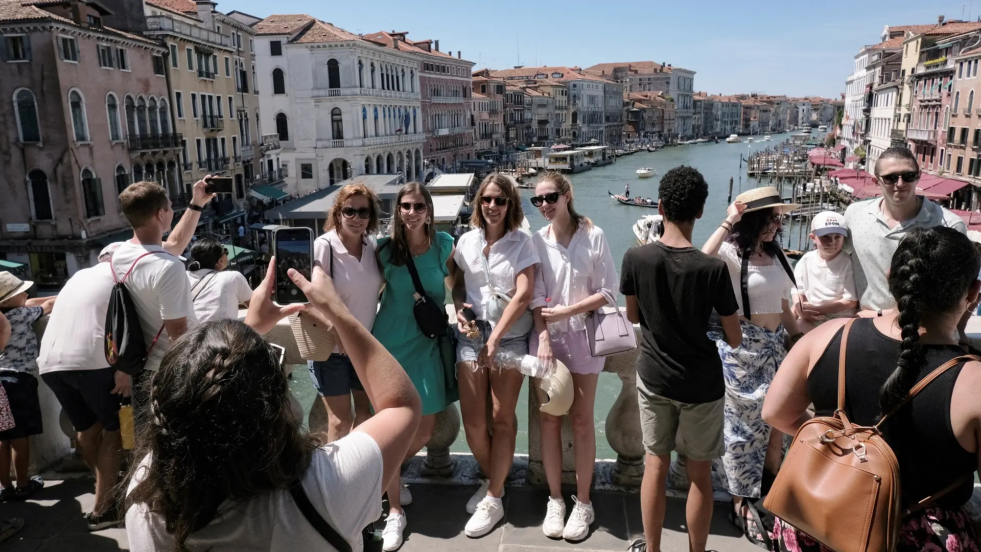 venecija, turisti, turizam, turistička taksa u veniciji - 14 jul 2024 - foto Reuters (1)-6693eab08d735.webp